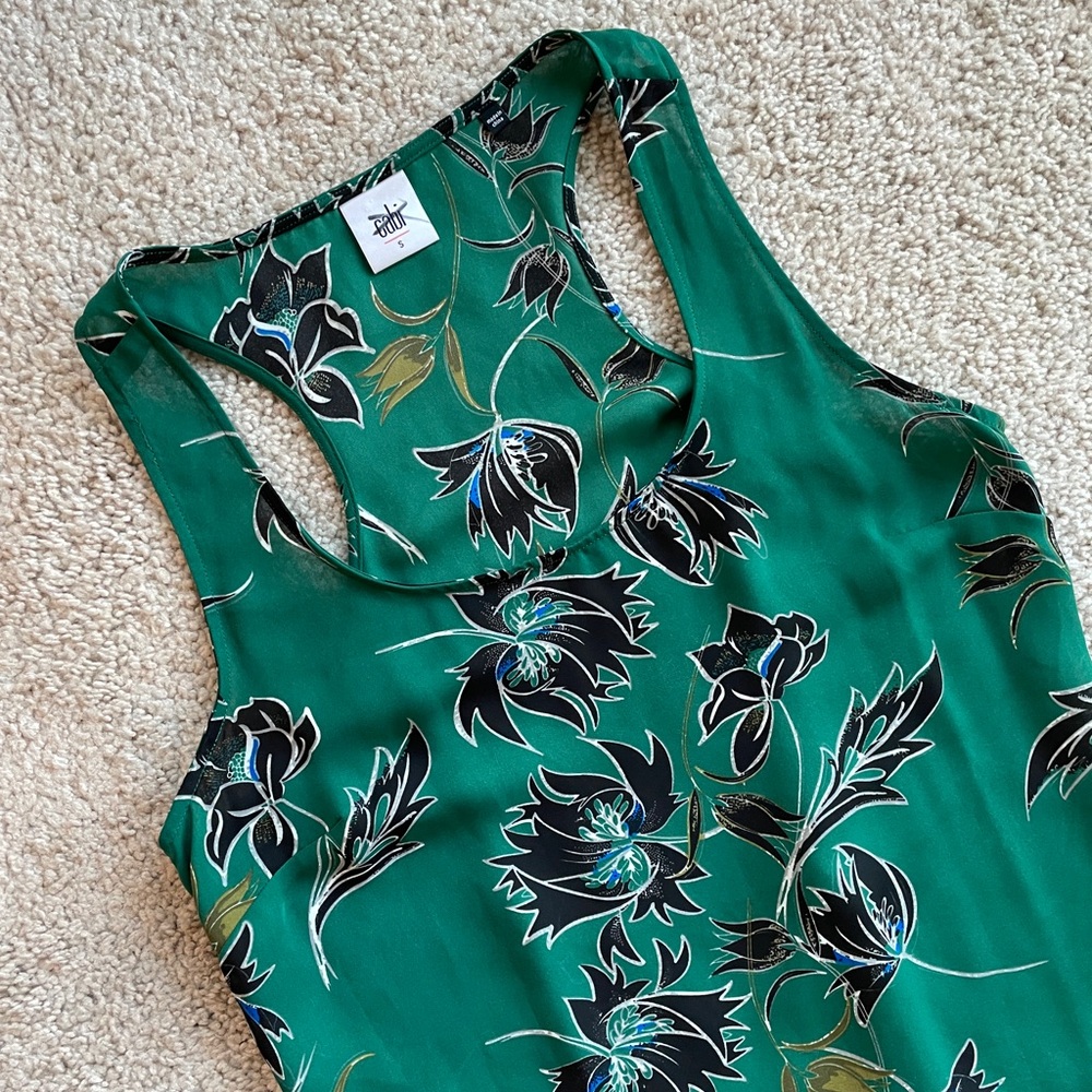 Cabi Floral Green Black White Flowy Peplum Racerback Sleeveless Top Size Small - Picture 6 of 10
